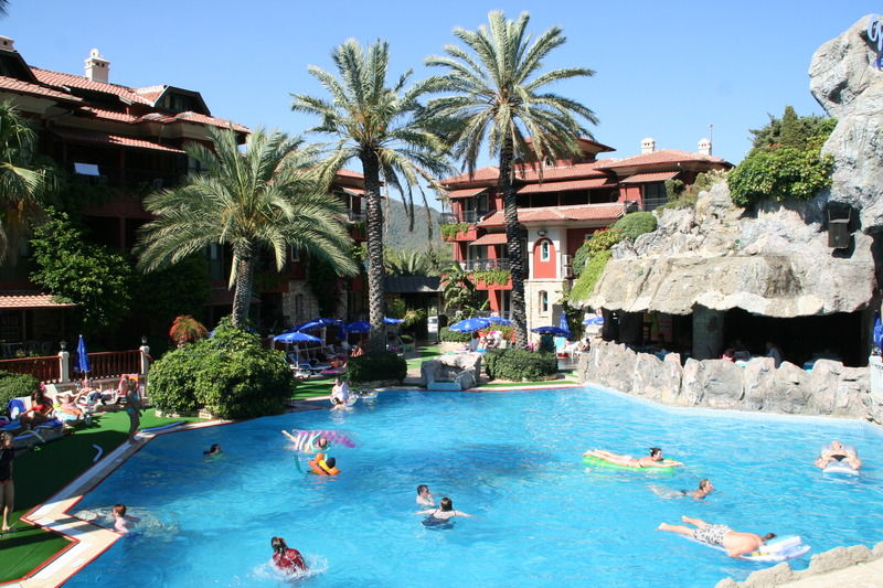 Grand Aquarium Apart Ичмелер Экстерьер фото